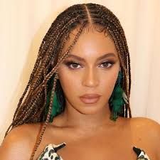 Knotless Braids Are Trending, According to Google Box Braids Women, Colored Box Braids, Indian Hair Extensions, Raw Indian Hair, Long Indian Hair, Old Hairstyles, Indian Human Hair, Box Braids Styling, Braids With Curls