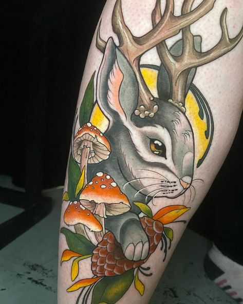 Enter the enchanting world of @sydneyctattoo with this adorable jackalope accompanied by cute mushrooms. A whimsical tattoo that brings magic and charm to life in ink. 🦌🍄⁠ Jackalope Tattoo, Aster Tattoo, Bunny Tattoos, Rabbit Tattoos, Fox Tattoo, New School Tattoo, Cute Animal Drawings Kawaii, American Traditional Tattoo, Neo Traditional