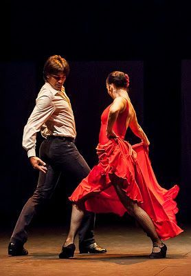 Look at that tension! Looks like Paso Doble or maybe even Flamenco? #dance #latindance Dancing Salsa, Spanish Dance, Belly Dancing Classes, Tango Dancers, Spanish Dancer, Dance Forever, Flamenco Dancing, Tango Dance, Flamenco Dancers