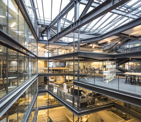 Refurbishment of the Shift Building in Paris / Arte Charpentier Architectes Exposed Steel Structure, Architecture Design Concept, Workspace Inspiration, Glass Roof, The Shift, Commercial Architecture, Brutalism, Steel Structure, Commercial Design