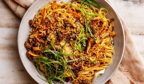 XO Noodles with Pork | Tried and True Recipes Xo Noodles, Work Salads, Beef Yakisoba, Marley Spoon Recipes, Pork Mushroom, Japanese Beef, Pork Noodles, Marley Spoon, Crispy Shallots