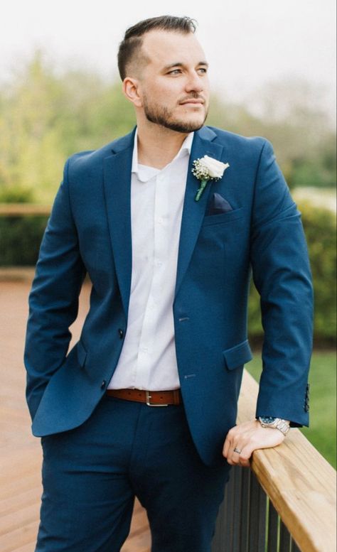 Colorful Groom, Casual Wedding Suit, Groom Blue Suit, Blue Groom, Blue Groomsmen, Navy Suit Wedding, Groom And Groomsmen Suits, Casual Grooms, Pictures Blue