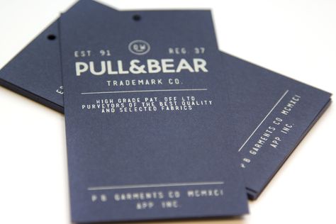 Label PULL&BEAR Garments Business, Hang Tags Clothing, Pull N Bear, Tag Design, Personalized Tags, Woven Labels, Clothing Labels, Hang Tags, Label Design