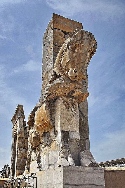 Iran Persepolis _DSC6062 | Flickr - Photo Sharing! Persepolis Iran, Persian Architecture, Ancient Persia, Ancient Near East, Persian Empire, Ancient Mesopotamia, Ancient Persian, Art Ancien, Ancient Buildings