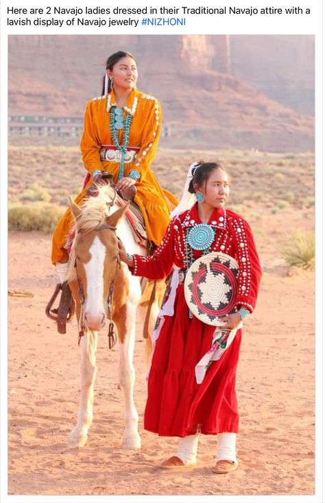 Navajo Clothing, Navajo Dress, Native American Humor, American Outfits, Native Woman, Native American Dress, Native American Music, Native American Children, Native Artwork