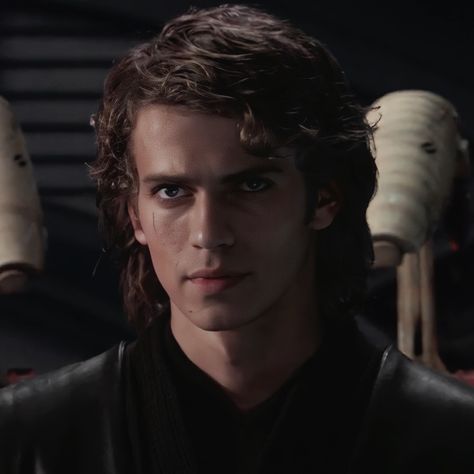 #ROTS #anakinskywalker #starwars #haydenchristensen Vader Aesthetic, Hayden Christensen Icon, Hayden Christensen Anakin, Anakin Skywalker Aesthetic, Darth Vader Icon, Skywalker Aesthetic, Anakin Skywalker Darth Vader, Anakin Skywalker Icon, Star Wars Anakin Skywalker