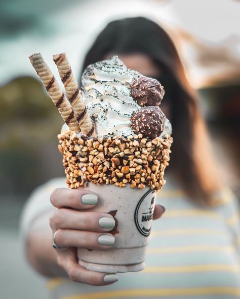 Milkshake Bar, Best Picture, Milkshakes, Food Styling, Food Pictures, Cool Pictures, Love This, Bar, Instagram Posts