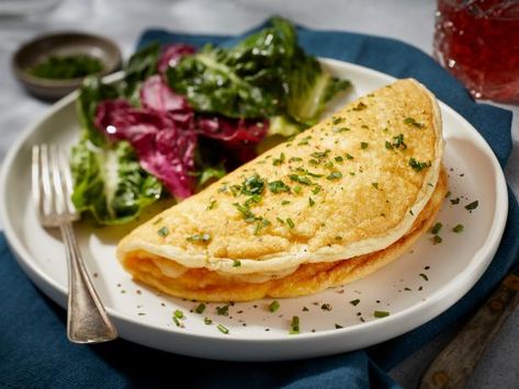 Soufflé Omelette, Cheese Soufflé, Mary Berg, Cheese Souffle, Emergency Food Storage, Hiking Food, Omelette Recipe, Food Handling, French Dishes