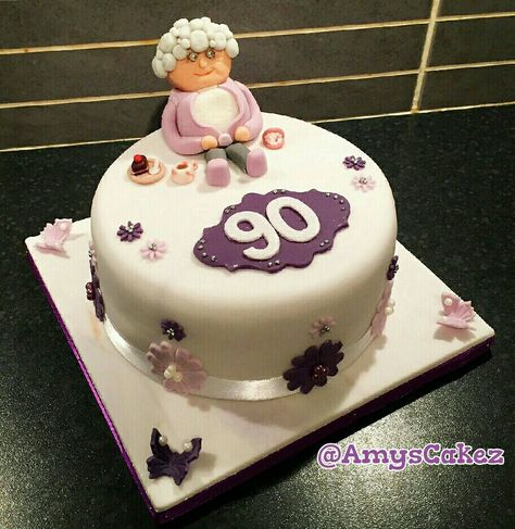 Female Birthday Cake, Birthday Cake For Mum, 90 Birthday, 90th Birthday Cakes, Birthday Cakes For Women, Birthday Cake Decorating, 90th Birthday, Birthday Cakes, Cake Designs