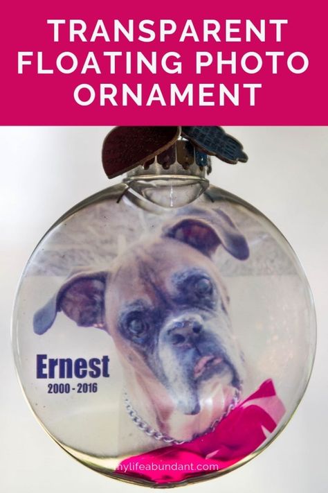 Memory Christmas Ornaments Diy, Memorial Christmas Ornaments Diy, Christams Diy, Sentimental Crafts, Dog Ornaments Diy, Transparent Ornaments, Disney Christmas Diy, 2022 Ornaments, Memory Ornaments