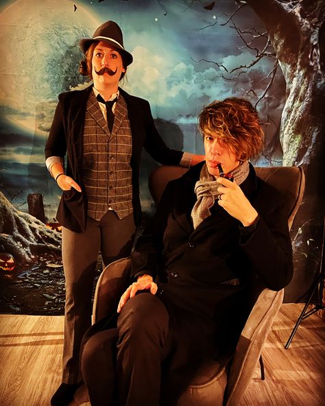 #sherlock #watson #halloweencostumes duo costumes Dr Watson Costume, Sherlock And Watson Costume, Sherlock Holmes Couple Costume, Sherlock Holmes Halloween Costume, Sherlock Cosplay, Duo Costumes, Dr Watson, Sherlock Holmes, Halloween Party