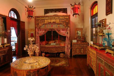 Chinese Bedroom Traditional, Chinese Bedroom Ideas, Wedding Bedroom Decoration, Traditional Bed Designs, Chinese Bedroom, Chinese Room, Wedding Bedroom, Wedding Bed, Chinese House