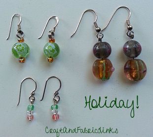 How To Make Dangly Beaded Earrings, Small Beaded Earrings Simple, Easy Diy Beaded Earrings, Beaded Jewelry Diy Earrings, Earrings Diy Handmade How To Make, Simple Handmade Earrings, Diy Beaded Earrings Tutorials Simple, Easy To Make Earrings, Making Beaded Earrings