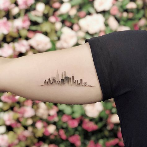 Chicago skyline tattoo on the inner forearm. Nyc Skyline Tattoo, Chicago Skyline Tattoo, Bicep Tattoo Women, Skyline Tattoo, Chicago Tattoo, Vegas Tattoo, Tattoo Placements, New York Tattoo, Inner Forearm Tattoo