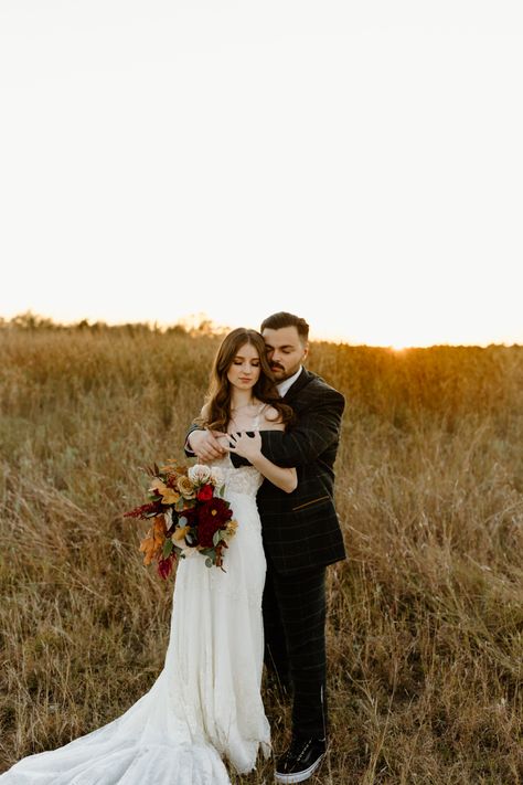 Fall wedding photos, fall wedding 2022 Fall Wedding Pictures, Fall Wedding Ideas, Fall Wedding Photos, Oklahoma Wedding, Wedding Poses, Wedding Pictures, Elopement Photographer, Fall Wedding, Elopement