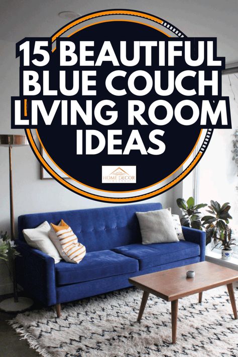 Navy Blue Sofa Coastal Living Room, Dark Navy Blue Couch Living Room, Navy Couches Living Room Ideas, Blue Couches Living Room Decor Ideas, Blue Couch And Rug Ideas, Living Room Inspiration Blue Couch, Blue Velvet Couch Living Room, Living Room With Navy Couch, Blue Velvet Couch Living Room Ideas