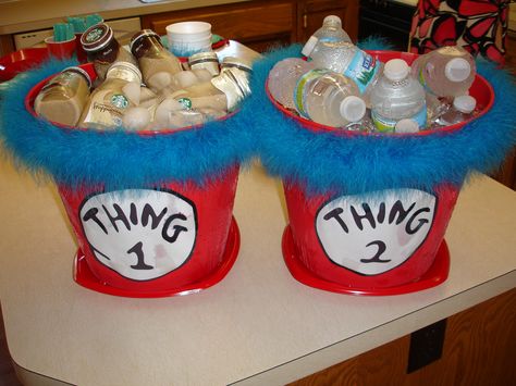 Gender Neutral Decorations, Baby Shower Ideas For Twins, Baby Shower Twins, Dr Suess Baby, Twin Boys Baby Shower, Cat In The Hat Party, Thing 1 And Thing 2, Dr Seuss Birthday Party, Dr Seuss Baby Shower