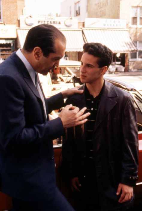 Mobsters Movie, Bronx Tale, 1990s Films, A Bronx Tale, Gangster Movies, Wise Guys, Goodfellas, The Button, Film Serie