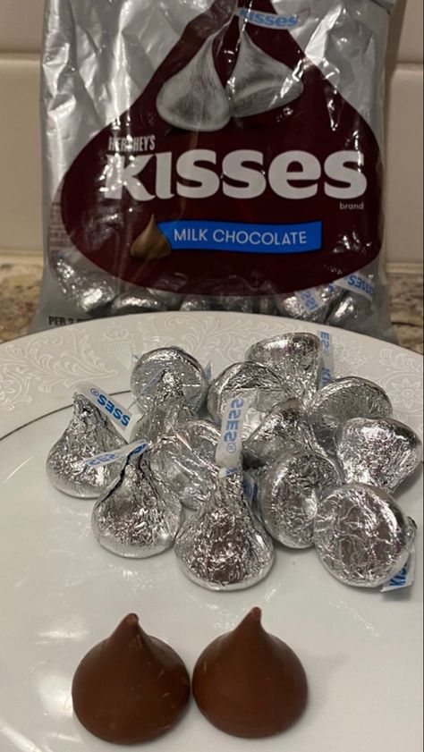 Ivan Lukov And Jasmine, Ivan Lukov, Jasmine Santos, From Lukov With Love, Lukov With Love, Hersey Kisses, Hershey Kisses Chocolate, Blow Pops, Adventure Seeker