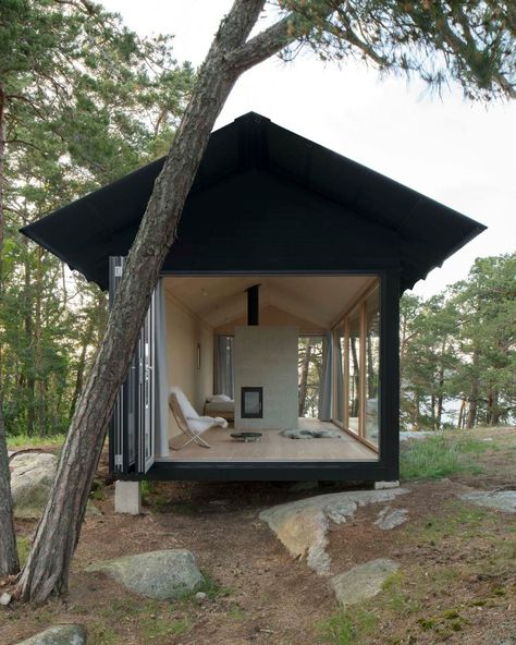 Nordic Cabin, Minimalist Cabin, Woods Wallpaper, Studio House, Weekend House, Tiny Cabin, Tiny House Cabin, Cabin In The Woods, Minimalist Architecture