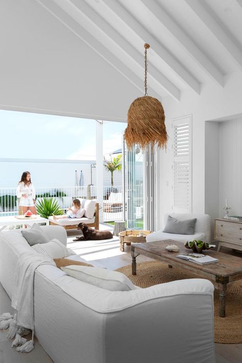 Limestone Cladding, South African Homes, Hamptons Style Home, Engineered Timber Flooring, Hamptons Home, Malibu Beach House, Modern Hampton, White Upholstery, Living Room Balcony