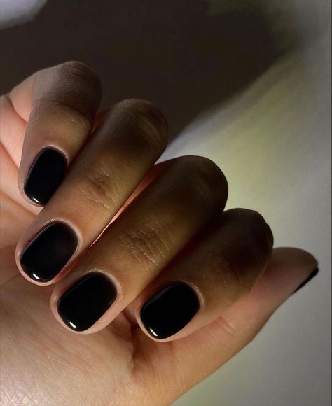 Winter Manicure, Black Nail, Minimalist Nails, Dream Nails, Nail Art Design, How To Do Nails, Simple Nails, Beauty Nails, Manicure And Pedicure