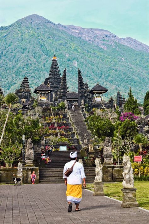 5 must-see temples in BALI Bali Temples, Temple Bali, Borobudur Temple, Bali Vacation, Gili Trawangan, Backpacking Asia, Cambodia Travel, Travel Oklahoma, Seminyak