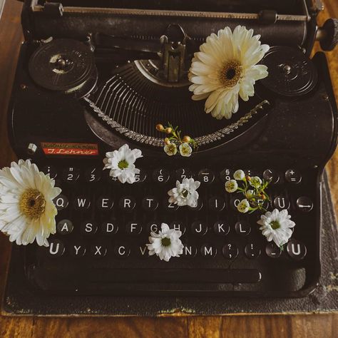 One thing i want to tell you with this photo is: writing is creating life. Not biological life of corse - but created stories with all… Forest Wallpaper Aesthetic, Aesthetic Typewriter, Academia Aesthetics, German Girl, Book Writer, Forest Wallpaper, Vintage Typewriters, New Backgrounds, Aesthetic Vintage