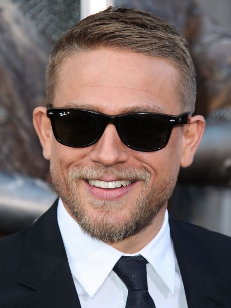 05/08/17 - 'King Arthur Legend Of The Sword' Los Angeles Premiere - 355 - Charlie Hunnam FAN | charlie-hunnam.net | charliehunnamfan.com | Raleigh Becket, Hollywood Glamor, Charlie Charlie, King Arthur Legend, Lost City Of Z, The Lost City, Jax Teller, Charlie Hunnam, Pacific Rim