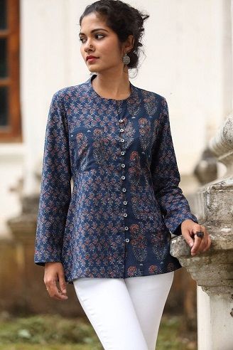 15 Best Women’s Kurta Tops In Trend For 2018 Cotton Tops For Jeans, Short Kurti Designs, Cotton Short Tops, Cotton Tops Designs, Jacket Blouse, Simple Kurta Designs, Simple Kurti Designs, Salwar Designs, Tunic Designs