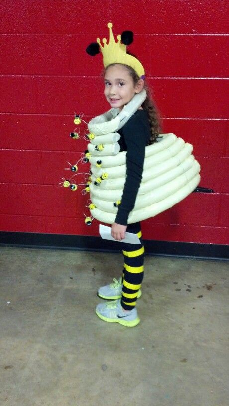 Queen of the beehive costume. Bee Hive Costume, Beehive Costume, Bee Costume, Bee Hive, Fancy Dress, Puppets, Harajuku, Crafts For Kids, Bee