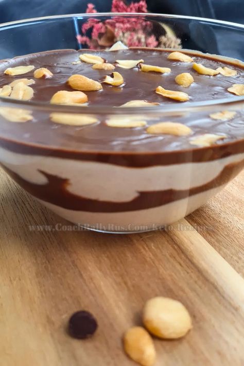 Cottage Cheese Peanut Butter Dessert Without Protein Powder Cottage Cheese Peanut Butter, Keto Cottage Cheese, Cottage Cheese Cheesecake, Cottage Cheese Dessert Recipes, Cottage Cheese Recipes Healthy, Peanut Butter Dessert, Cheese Desserts, Cottage Cheese Desserts, Healthy Dessert Options