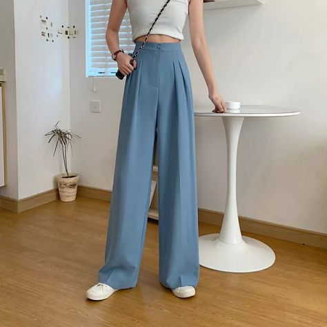 Wide Leg Pants Outfit, Outfit Korean, Loose Trousers, Loose Pants, Blue Pants, Blue And Black, Outfits Casuales, Straight Cut, Pants Outfit