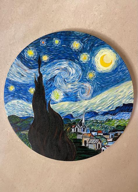 Van Gogh's Paintings, Starry Night Canvas Painting, Circular Canvas Painting Ideas, How To Paint Starry Night, Painting Ideas Circle Canvas, Circle Canvas Ideas, Drawing On Plates, Circular Painting Ideas, Painting Ideas On Circle Canvas