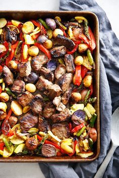 This Sheet Pan Marinated Steak Tips with Veggies is a FABULOUS one pan steak dinner that is easy to make, flavor packed, with veggies and steak that are cooked just right! Plus, the balsamic sauce/marinade is our new favorite! Turkey Side Dishes, Thanksgiving Recipes Side Dishes Easy, Thanksgiving Dinner For Two, Pumpkin Recipes Dinner, Thanksgiving Side Dishes Healthy, Thanksgiving Food Sides, Pumpkin Recipes Healthy, Pumpkin Recipes Easy, Thanksgiving Dinner Recipes