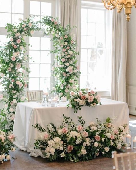 Sweetheart Table Wedding Backdrop Floral Design, Floral Arch Head Table, Garden Wedding Head Table, Arch Behind Sweetheart Table, Wedding Head Table Backdrop, Head Table Wedding Flowers, Wedding Head Table Decor, Head Table Flowers, Event Moodboard