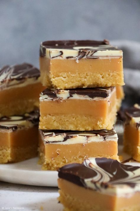 Millionaire Cheesecake, Jane Patisserie, Millionaires Cheesecake, Millionaire Shortbread Recipe, Caramel Squares, Chocolate Orange Cheesecake, Microwave Caramels, Janes Patisserie, Caramel Shortbread