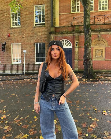 Autumn outfit / autumn fashion / outfit inspo / ootd / leather outfit / waist coat / denim outfit / kangol hat / copper hair #autumnoutfit #ootd #outfitinspo #leatheroutfit #denimoutfit #kangol #copperhair #gingerhair Kangol Beret Outfit, Kangol Hat Outfit, Kangol 504 Outfit, Cabbie Hat Outfit, Denim Hat Outfit, Kangol Hats Women Outfit, Backwards Hat Outfit, Skz Moodboard, Denim Coat Outfit