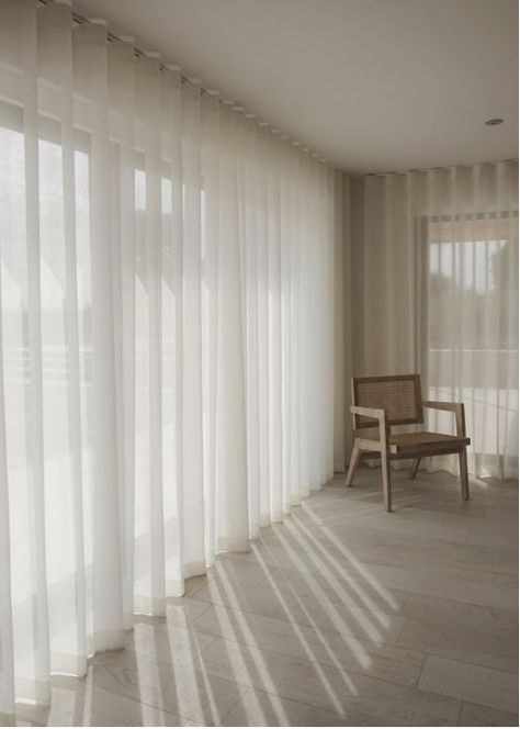 Blinds And Curtains Living Room, White Curtains Living Room, Sheers Curtains Living Room, Curtains Living Room Modern, Curtains Living, Modern Curtains, White Curtains, Curtain Designs, Sheer Curtains