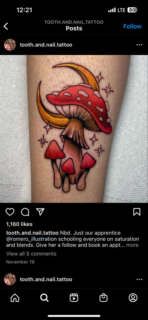 Mushroom Tattoo, Hippie Tattoo, Mystical Tattoos, Mushroom Tattoos, Retro Tattoos, Daisy Tattoo, Tattoo Design Book, Getting A Tattoo, Minimalist Tattoos