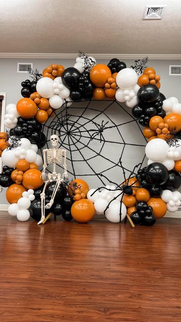 Halloween Dance Theme Ideas, Halloween Party Garland, Monster Mash Backdrop, Halloween Arch Balloon, Mickey Halloween Balloon Arch, 60th Halloween Birthday Party, Spider Theme Halloween Party, Halloween Decorations For Birthday Party, Halloween Party Decor Backdrop