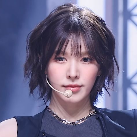 Kpop Short Hair, Hair Styles Ideas, My New Haircut, Short Locs, Styles Ideas, Wendy Red Velvet, Girl Haircuts, Haircuts For Medium Hair, Hair Setting