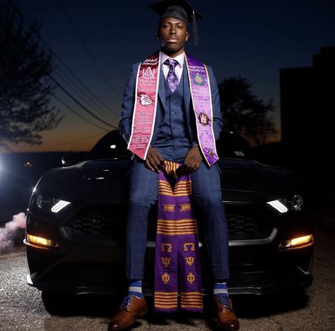 Masters Degree Photoshoot Men, Black Male College Graduation Pictures, Hbcu Graduation Pictures Photo Ideas Men, Men Senior Pictures, Graduation Photography Men, Convocation Photoshoot, Famu Graduation Photoshoot, Old Hbcu Photos, Formal Streetwear