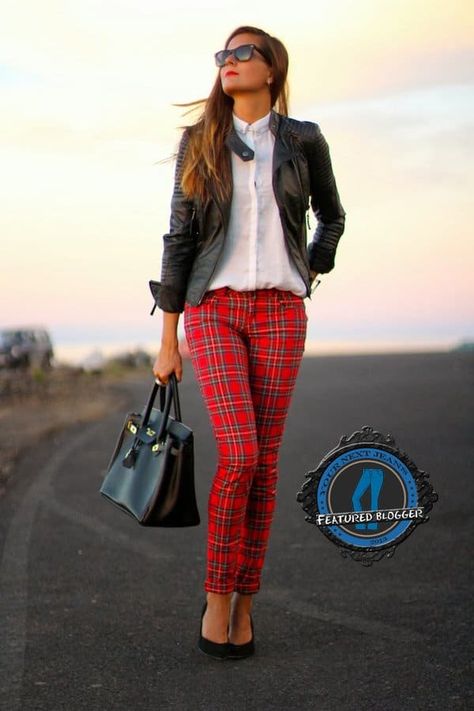 How to Wear Tartan Plaid Pants: 7 Stylish Women's Outfits Red Plaid Pants Outfit, Plaid Pants Outfit, Red Plaid Pants, Tartan Fashion, Tartan Pants, Cute Christmas Outfits, Plaid Outfits, Stylish Clothes For Women, Plaid Fashion