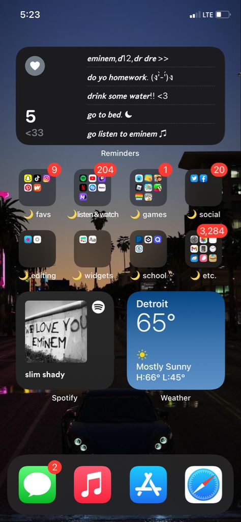 Eminem Homescreen, Iphone Ideas, Ios Ideas, Mostly Sunny, Social Games, Phone Inspo, Homescreen Ideas, Homescreen Layout, Iphone Layout