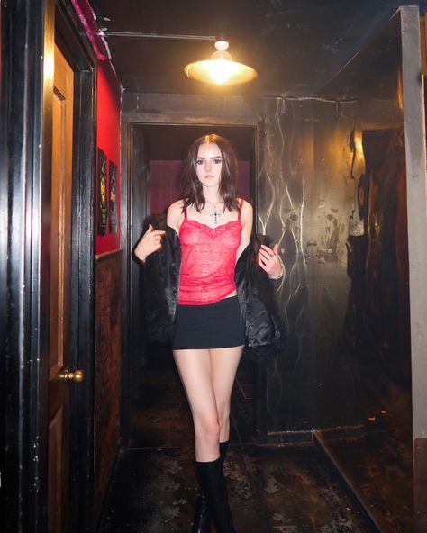 Mini Skirt And Tank Top Outfit, Mini Skirt Fur, Red Lace Tank Top Outfit, Black Low Rise Mini Skirt Outfit, Black Mini Skirt Red Top Outfit, Black Mini Skirt Concert Outfit, Red Top Black Skirt Outfit, Concert Outfit Leather Skirt, Mini Skirt Club Outfit