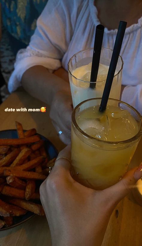 Date With Mom Captions, Daughter Dates With Mom, Date With Mom Instagram Story, Mom And Daughter Date Ideas, Mom And Daughter Dates, Daughters Day Date, Mom Daughter Dates, Mother's Pic, Mothers Day Captions