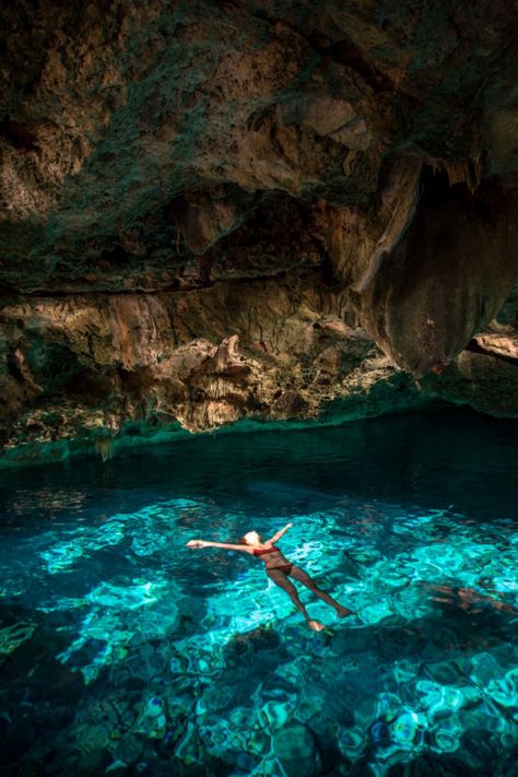 girl swimming at Cenote Dos Ojos in Tulum, Mexico Dos Ojos Cenote, Elegant Picnic, Cenotes Tulum, Mexico Itinerary, Water Vacation, Tulum Travel Guide, Tulum Ruins, Cancun Trip, Tulum Travel