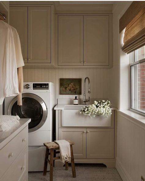 Laundry Studio Mcgee, Beadboard Trim, Cottage Laundry Room, Laundry Room Ideas Small Space, Villa Rica, Dream Laundry Room, Mudroom Decor, Modern Laundry Rooms, Laundry Room Ideas