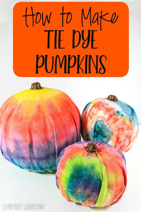 Tie Dye Pumpkin, Halloween Sewing Crafts, Diy Tie Dye, Craft Pumpkins, Handy Craft, Make A Tie, Halloween Craft Projects, Thanksgiving Projects, Halloween Memes